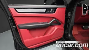 Porsche Cayenne, 2023 — миниатюра 13
