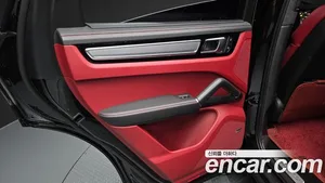 Porsche Cayenne, 2023 — миниатюра 14