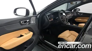 Volvo XC60, 2025 — миниатюра 13