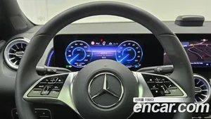 Mercedes-Benz EQB, 2025 — миниатюра 8