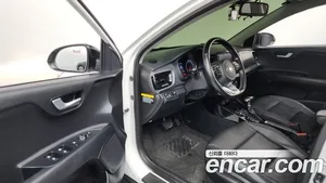 Kia Stonic, 2019 — миниатюра 10