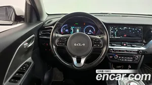Kia Niro, 2022 — миниатюра 13