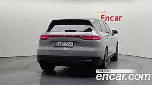 Porsche Cayenne, 2023 — миниатюра 4