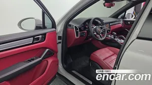 Porsche Cayenne, 2023 — миниатюра 10