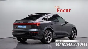Audi SQ8 e-tron, 2024 — миниатюра 2