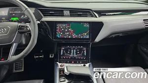 Audi SQ8 e-tron, 2024 — миниатюра 21