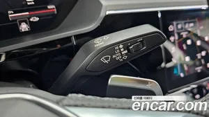 Audi SQ8 e-tron, 2024 — миниатюра 27