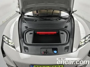 Porsche Taycan, 2025 — миниатюра 6