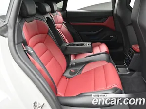Porsche Taycan, 2025 — миниатюра 12