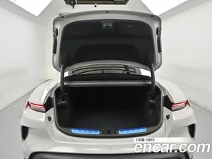 Porsche Taycan, 2025 — миниатюра 20