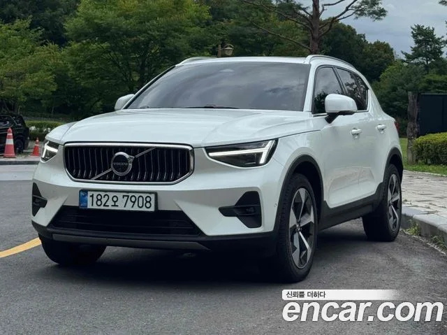 Volvo XC40, 2024 — фото автомобиля из Кореи