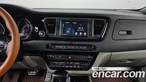 Kia Carnival, 2017 — миниатюра 15