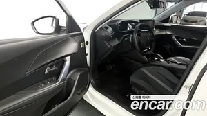 Peugeot 2008, 2021 — миниатюра 13