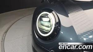Mini Cooper Convertible, 2025 — миниатюра 8