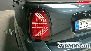 Mini Cooper Convertible, 2025 — миниатюра 9