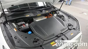 Audi e-tron, 2021 — миниатюра 6