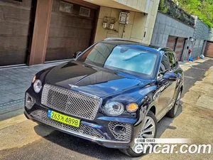 Bentley Bentayga, 2021 — миниатюра 3