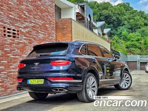 Bentley Bentayga, 2021 — миниатюра 4