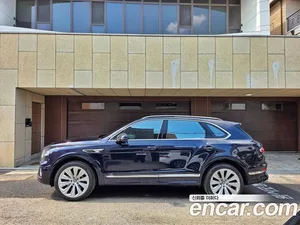 Bentley Bentayga, 2021 — миниатюра 8