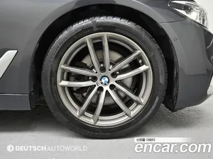 BMW 5-Series, 2017 — миниатюра 5