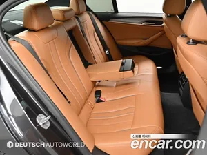 BMW 5-Series, 2017 — миниатюра 11