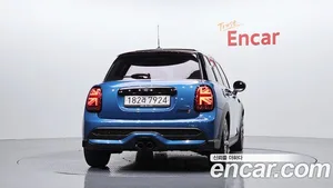 Mini Cooper, 2021 — миниатюра 4