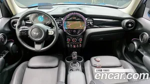 Mini Cooper, 2021 — миниатюра 10