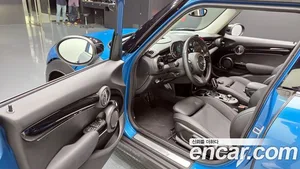 Mini Cooper, 2021 — миниатюра 13