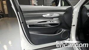 Genesis GV70, 2023 — миниатюра 14