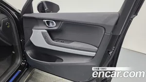 Polestar Polestar 2, 2025 — миниатюра 13