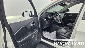 Jeep Cherokee, 2019 — миниатюра 10