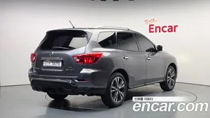 Nissan Pathfinder, 2017 — миниатюра 2