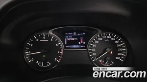 Nissan Pathfinder, 2017 — миниатюра 8