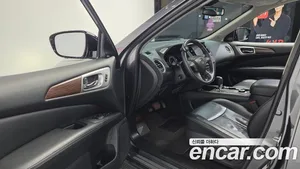 Nissan Pathfinder, 2017 — миниатюра 10