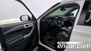 Ford Explorer, 2021 — миниатюра 13