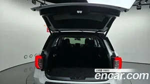 Ford Explorer, 2021 — миниатюра 22