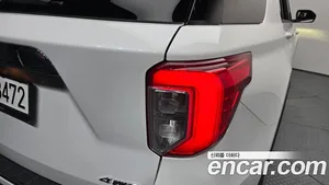 Ford Explorer, 2021 — миниатюра 9