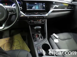 Kia Niro, 2021 — миниатюра 12