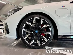 BMW 5-Series, 2025 — миниатюра 5