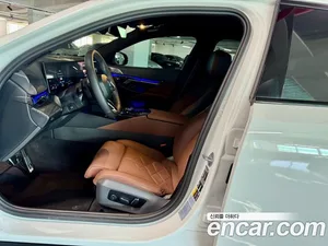 BMW 5-Series, 2025 — миниатюра 10