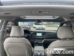 Kia Carnival, 2015 — миниатюра 9