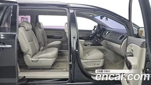 Kia Carnival, 2016 — миниатюра 19