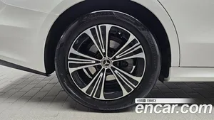 Mercedes-Benz E-Class, 2025 — миниатюра 5