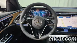 Mercedes-Benz E-Class, 2025 — миниатюра 13