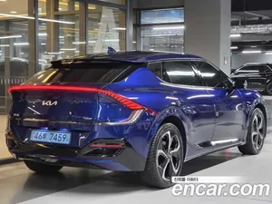 Kia EV6, 2023 — миниатюра 2