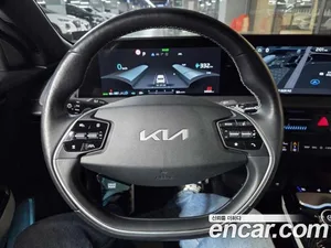 Kia EV6, 2023 — миниатюра 11