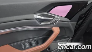 Audi e-tron, 2023 — миниатюра 14