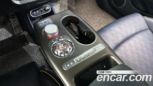Genesis GV60, 2022 — миниатюра 12