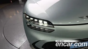 Genesis GV60, 2022 — миниатюра 8