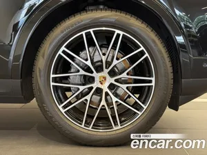 Porsche Cayenne, 2023 — миниатюра 6